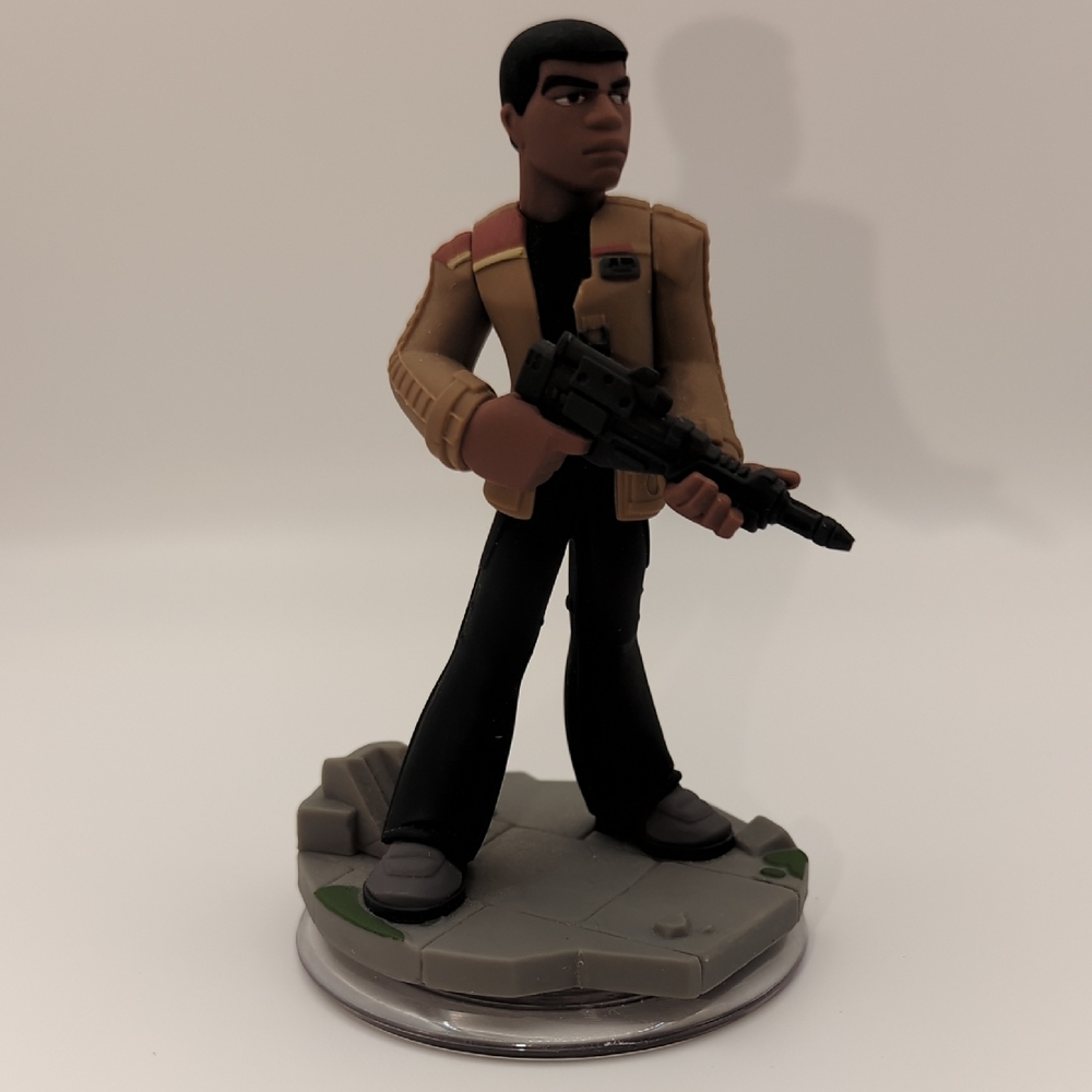 Star Wars Disney Infinity Finn Action Figure with Tan Jacket and Black Pants